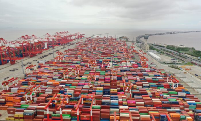 Xuất cảng của Trung Quốc sang Hoa Kỳ giảm bảy tháng liên tiếp