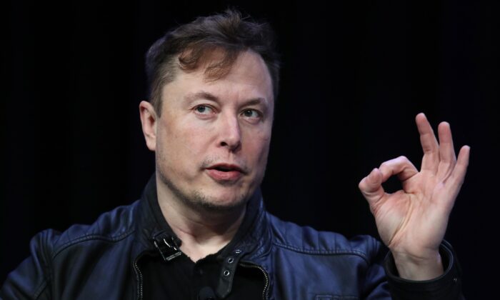 Ông Elon Musk nói chuyện tại Hội nghị và Triển lãm Vệ tinh 2020 ở Hoa Thịnh Đốn, vào ngày 09/03/2020. (Ảnh: Win McNamee/Getty Images)
