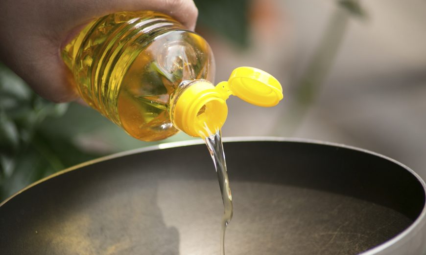 Ăn dầu thực vật hàng ngày có an toàn không?