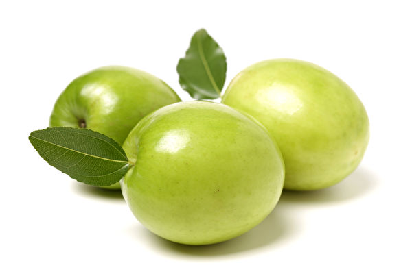 Trong giấc mơ của mình, Vương Trạch Hồng tiện tay nhặt những trái táo trước mặt và ăn mấy trái. (Ảnh: shutterstock)