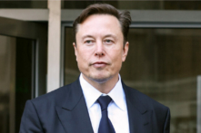CEO Tesla Elon Musk rời khỏi Tòa nhà Liên bang Phillip Burton ở San Francisco, California, hôm 24/01/2023. (Ảnh: Justin Sullivan/Getty Images)