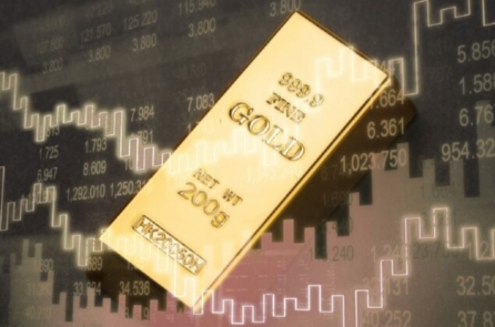 Tại sao giá vàng biến động?