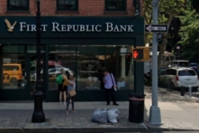Một bức ảnh tư liệu cho thấy một địa điểm của ngân hàng First Republic Bank ở thành phố New York. (Ảnh: Chế độ xem đường phố của Google)