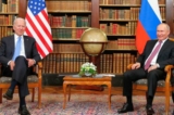 Tổng thống Hoa Kỳ Joe Biden (trái) gặp Tổng thống Nga Vladimir Putin tại Villa la Grange ở Geneva vào ngày 16/06/2021. (Ảnh: Getty Images)