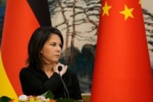Ngoại trưởng Đức Annalena Baerbock trong cuộc họp báo với Ngoại trưởng Trung Quốc Tần Cương (Qin Gang, không có trong ảnh) tại Nhà khách Điếu Ngư Đài hôm 14/04/2023 tại Bắc Kinh, Trung Quốc. (Ảnh: Suo Takekuma/Pool/Getty Images)