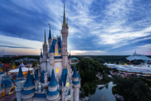 Công viên Magic Kingdom trong bức ảnh tài liệu này do Walt Disney World Resort cung cấp, vào ngày 08/10/2014. (Ảnh: Matt Stroshine/Walt Disney World Resort qua Getty Images)