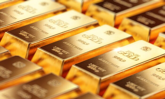 Các thanh vàng thỏi trong kho lưu trữ ngân hàng. (Ảnh: Corona Borealis Studio/Shutterstock)