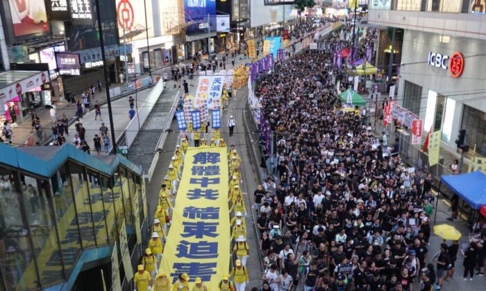 Hồng Kông: Tin nhắn tiết lộ các can phạm thân Bắc Kinh đã tấn công các gian hàng Pháp Luân Công một cách có chủ đích
