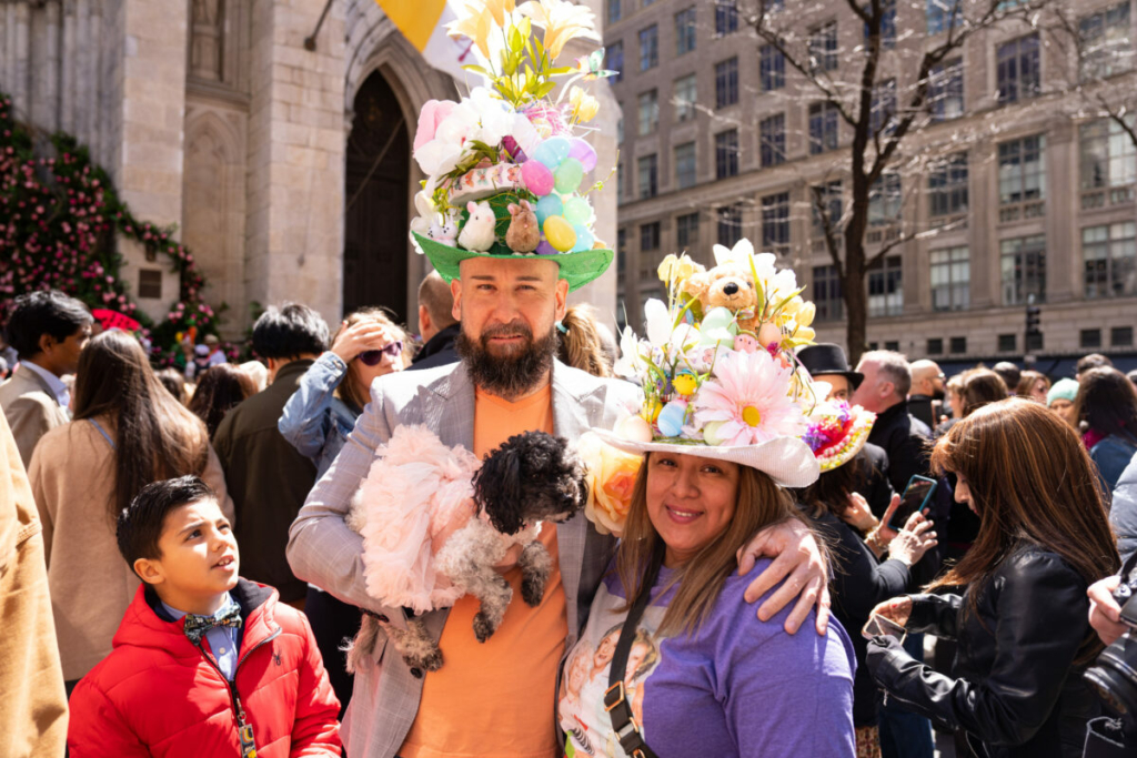 28.Diễn hành Lễ Phục Sinh và Lễ hội Bonnet ở thành phố New York hôm 09/04/2023. (Ảnh: Larry Dye/The Epoch Times)