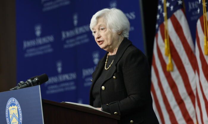 Bà Yellen nói mối bang giao Hoa Kỳ-Trung Quốc đang ở ‘thời điểm căng thẳng’, tìm giải pháp ‘mang tính xây dựng’