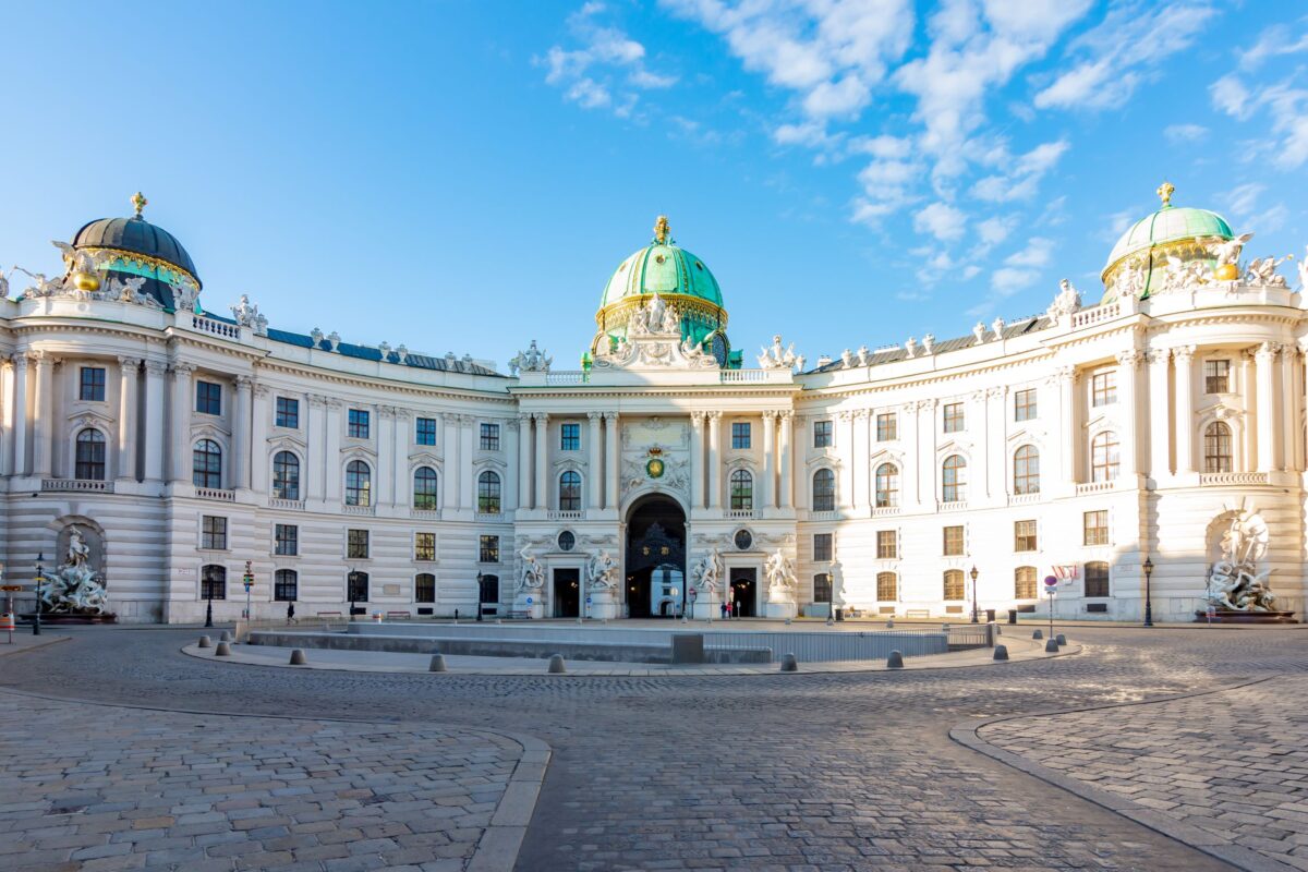 Cung điện Hofburg: Một thành phố trong lòng thành phố