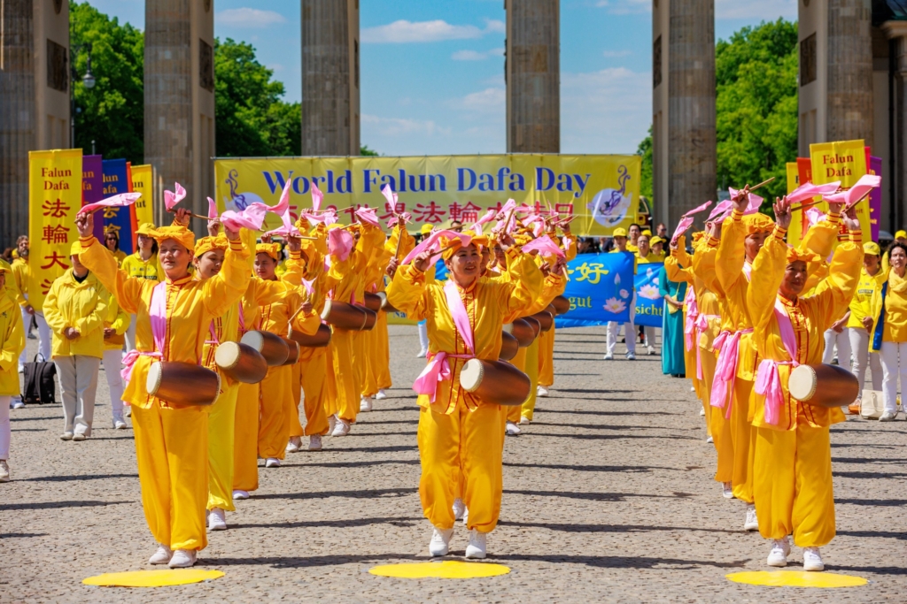 Lễ kỷ niệm Ngày Pháp Luân Đại Pháp Thế Giới tại Berlin, Đức