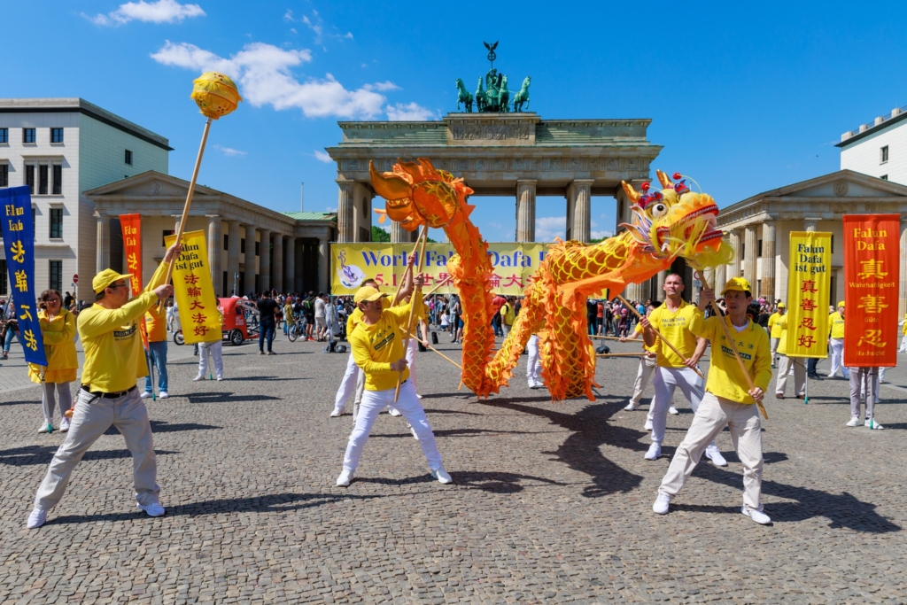 Lễ kỷ niệm Ngày Pháp Luân Đại Pháp Thế Giới tại Berlin, Đức