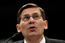 Cựu Phó Giám đốc CIA Michael Morell điều trần trước Ủy ban Đặc biệt về Tình báo của Hạ viện ở Hoa Thịnh Đốn vào ngày 02/04/2014. (Ảnh: Win McNamee/Getty Images)