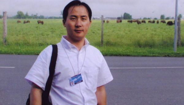 Ông Lý Hòa Bình trước khi bị cầm tù hồi giữa năm 2015. (Ảnh: Đăng dưới sự cho phép của Đài Á Châu Tự Do)