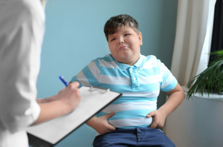 Béo phì ở trẻ em: Thuốc và phẫu thuật có phải là câu trả lời?