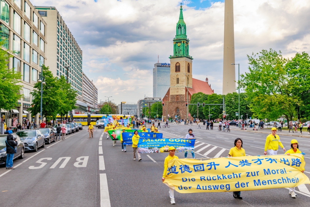 Lễ kỷ niệm Ngày Pháp Luân Đại Pháp Thế Giới tại Berlin, Đức