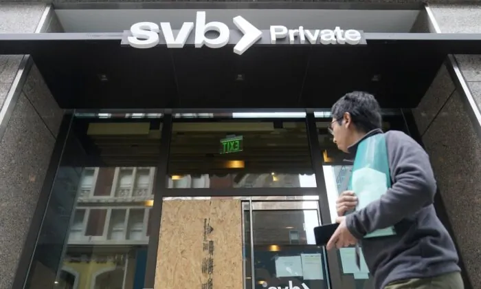 Các ngân hàng đối mặt với hàng tỷ USD phí FDIC bổ sung để chi trả cho sự sụp đổ của SVB, Signature Bank