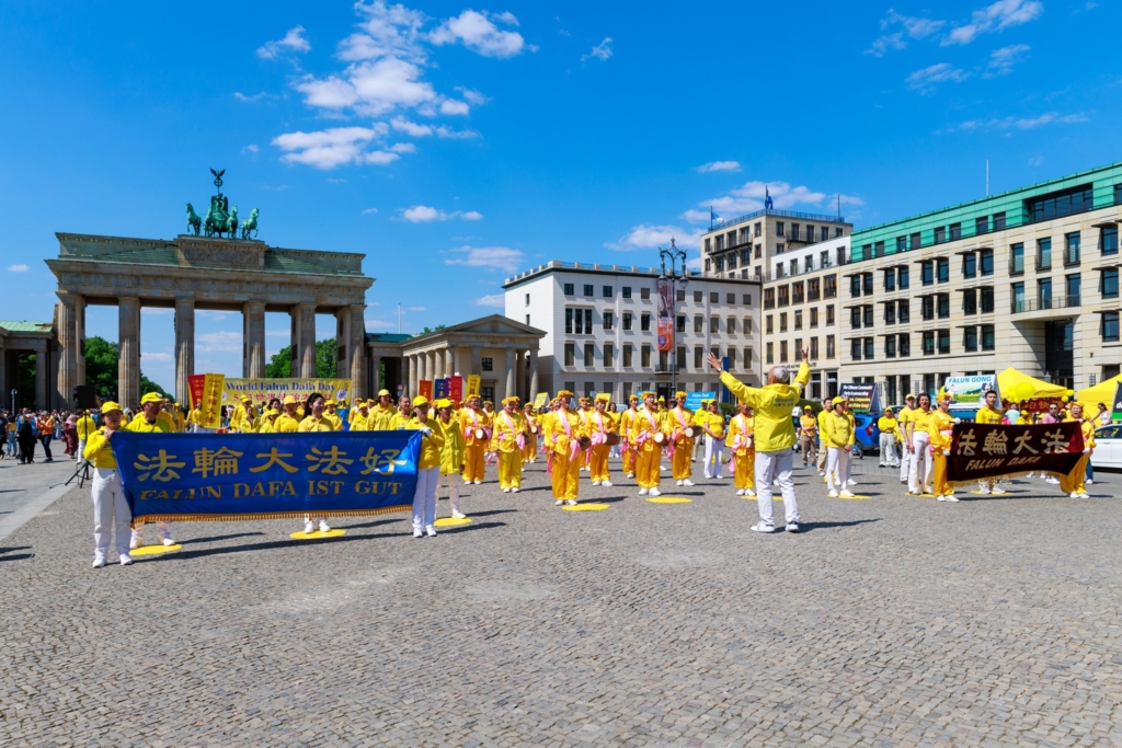 Lễ kỷ niệm Ngày Pháp Luân Đại Pháp Thế Giới tại Berlin, Đức