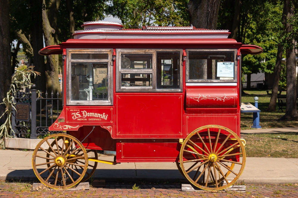 Một xe bỏng ngô kiểu cổ ở trung tâm thành phố Ottawa, Illinois, Hoa Kỳ. (Ảnh: Shutterstock)