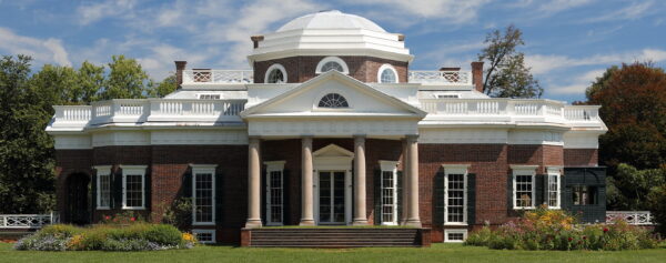 Tổng thống Thomas Jefferson chưa bao giờ tận mắt nhìn thấy đền Pantheon của La Mã và thay vào đó, ông dựa vào bản sao “Bốn Cuốn Sách Về Kiến Trúc” của kiến trúc sư Andrea Palladio để tìm ra các đặc điểm của ngôi đền La Mã này cho một số thiết kế của ông, như mặt tiền nổi tiếng của dinh thự Monticello. (Ảnh: Corkythehornetfan/CC SA-BY 3.0)