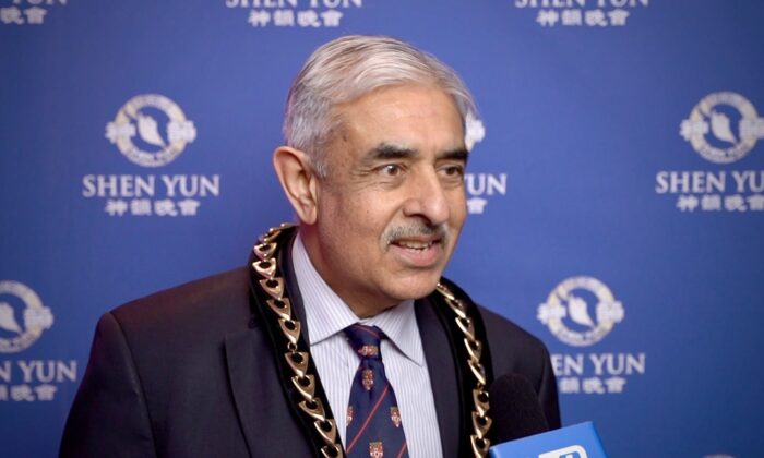 Thị trưởng Southwark tán dương Shen Yun đã chia sẻ văn hóa truyền thống Trung Hoa