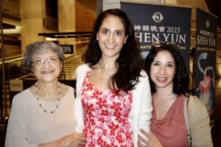 Một vị Tổng biên tập: Shen Yun ‘cảm động, tràn đầy hy vọng’ và triển hiện những giá trị lớn lao hơn