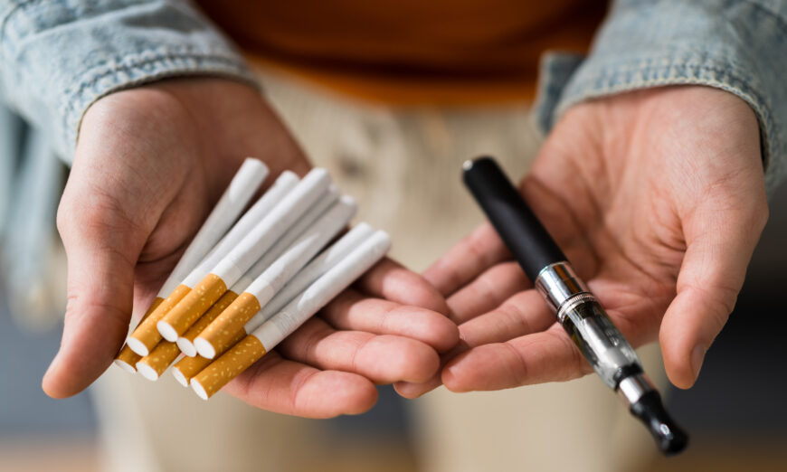 Thuốc lá điện tử không ít nguy hại hơn 95% so với thuốc lá thông thường
