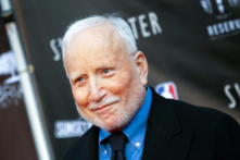 Nam diễn viên Richard Dreyfuss đến dự Buổi ra mắt phim “Sweetwater” ở Los Angeles tại Nhà hát Steven J. Ross tại Warner Bros. Studio Lot ở Burbank, California, hôm 11/04/2023. (Ảnh: Michael Tran/AFP qua Getty Images)