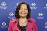 Bà Pallavi Sinha thưởng thức Nghệ thuật Biểu diễn Shen Yun tại Nhà hát Lyric Sydney, ở Sydney, Úc, hôm 06/05/2023. (Ảnh: NTD)