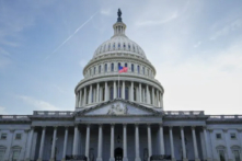 Quốc kỳ Hoa Kỳ trên mái vòm của tòa nhà Điện Capitol Hoa Kỳ ở Hoa Thịnh Đốn hôm 12/05/2023. (Ảnh: Madalina Vasiliu/The Epoch Times)