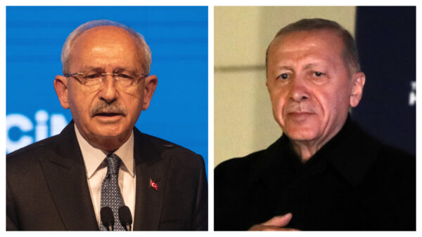 (Trái) Lãnh đạo Đảng Cộng hòa Nhân dân (CHP) đồng thời là ứng cử viên tổng thống của liên minh đối lập chính Kemal Kilicdaroglu trình bày trước giới truyền thông tại trụ sở của Đảng Cộng hòa Nhân dân (CHP) ở Ankara, Thổ Nhĩ Kỳ, hôm 15/05/2023. (Phải) Tổng thống Thổ Nhĩ Kỳ Recep Tayyip Erdogan xuất hiện trước những người ủng hộ tại trụ sở Đảng Công lý và Phát triển (AKP) ở Ankara, Thổ Nhĩ Kỳ, hôm 15/05/2023. (Ảnh: Burak Kara/Getty Images)