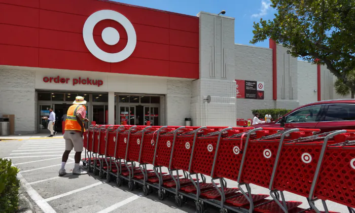 Một cửa hàng bách hóa Target ở North Miami Beach, Florida, hôm 17/05/2023. (Ảnh: Joe Raedle/Getty Images)