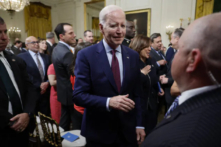 Tổng thống Joe Biden rời khỏi lễ kỷ niệm đánh dấu Tháng Di sản của người Mỹ gốc Do Thái tại Phòng Đông của Tòa Bạch Ốc hôm 16/05/2023, ở Hoa Thịnh Đốn. (Ảnh: Chip Somodevilla/Getty Images)