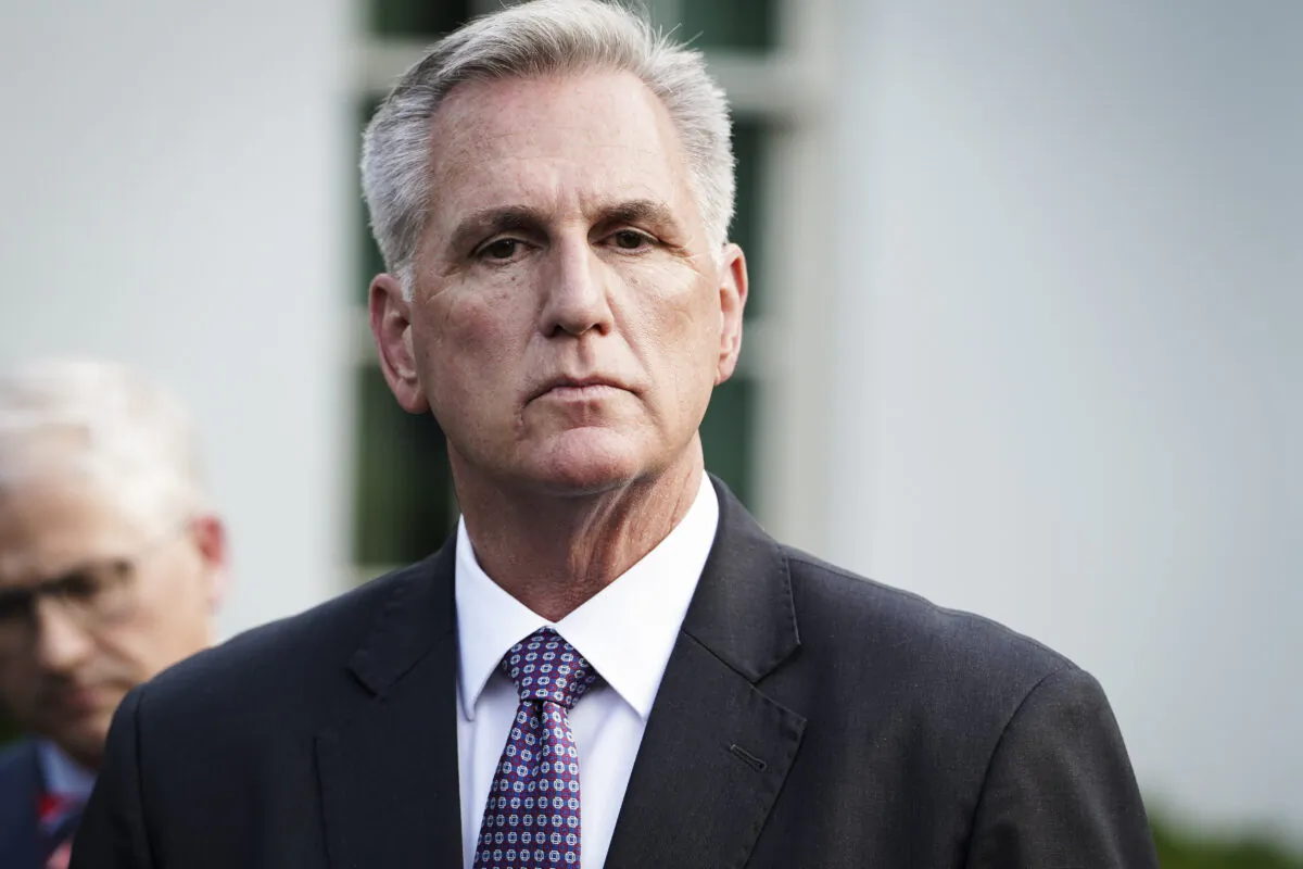 Ông McCarthy cảnh báo sẽ buộc tội Giám đốc FBI khinh thường Quốc hội
