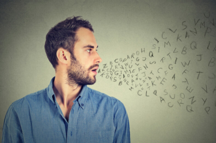 Một người đàn ông Mỹ nói giọng Ireland sau khi bị ung thư tuyến tiền liệt