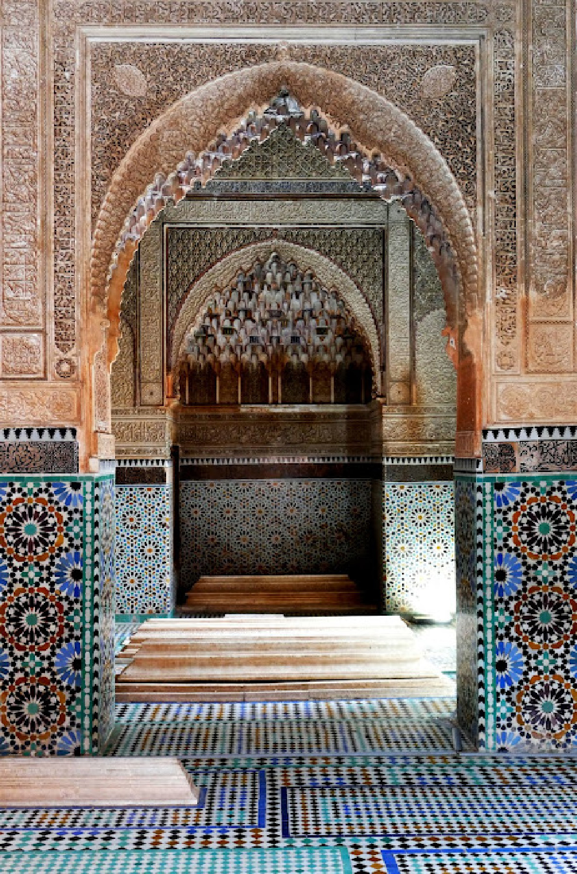Kiến trúc phong cách Moorish từ vùng Andalusia và các chi tiết tinh xảo từ những thợ thủ công lành nghề là những đặc điểm nổi bật của Cung điện El Bahia ở Marrakech, Morocco. (Ảnh: Đăng dưới sự cho phép của anh Phil Allen)
