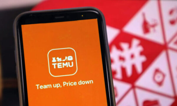 Một điện thoại di động hiển thị ứng dụng của nền tảng thương mại điện tử xuyên biên giới Temu ở Thâm Quyến thuộc tỉnh Quảng Đông, Trung Quốc, vào ngày 28/10/2022. (Ảnh: CFOTO/Future Publishing/Getty Images)