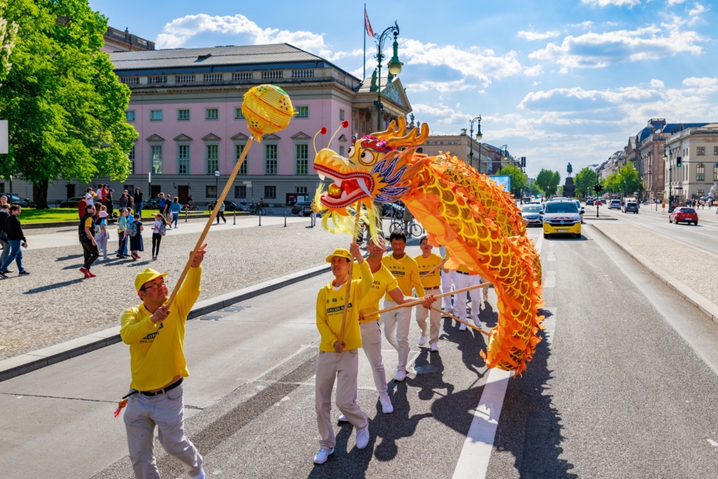 Lễ kỷ niệm Ngày Pháp Luân Đại Pháp Thế Giới tại Berlin, Đức