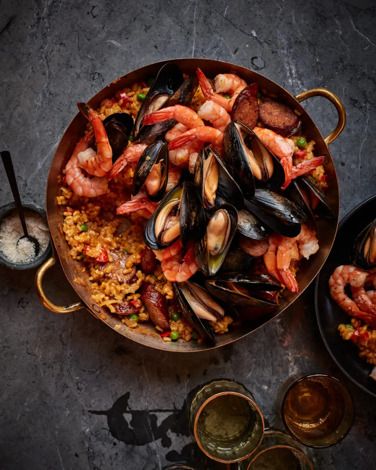 Paella là một trong những món ăn nổi tiếng nhất trong ẩm thực Tây Ban Nha, được một số người coi là món ăn quốc gia. (Ảnh: Jennifer Segal)