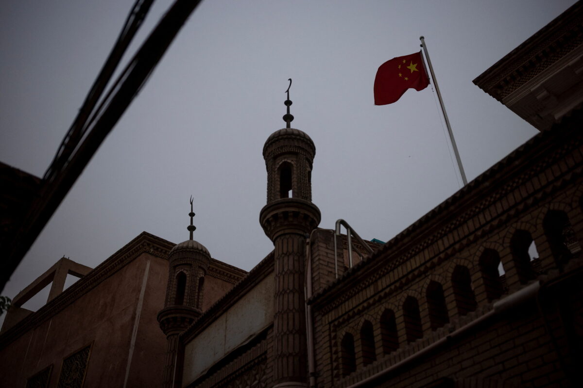 Vân Nam, Trung Quốc: Người Hồi giáo đụng độ với cảnh sát về việc phá dỡ một phần nhà thờ Hồi giáo