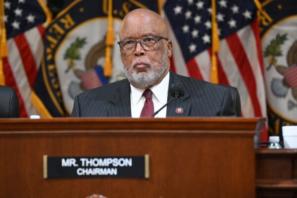 Dân biểu Bennie Thompson (Dân Chủ-Mississippi) tại phiên điều trần về “Cuộc điều tra sự kiện 06/01” tại Capitol Hill vào ngày 12/07/2022. (Ảnh: Saul Loeb/AFP qua Getty Images)