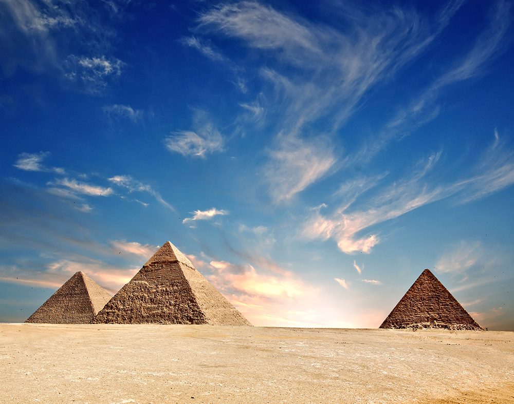 Bên trong kim tự tháp ẩn chứa điều kỳ diệu nào? (Ảnh: Fotolia)