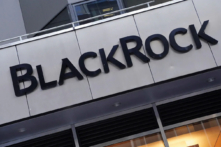 Logo BlackRock bên ngoài trụ sở chính ở Quận Manhattan của Thành phố New York vào ngày 25/05/2021. (Ảnh: Carlo Allegri/Reuters)