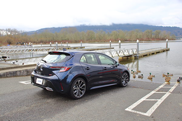 Toyota Corolla Hatchback XSE 2022. (Ảnh: Leo/Epoch Times)