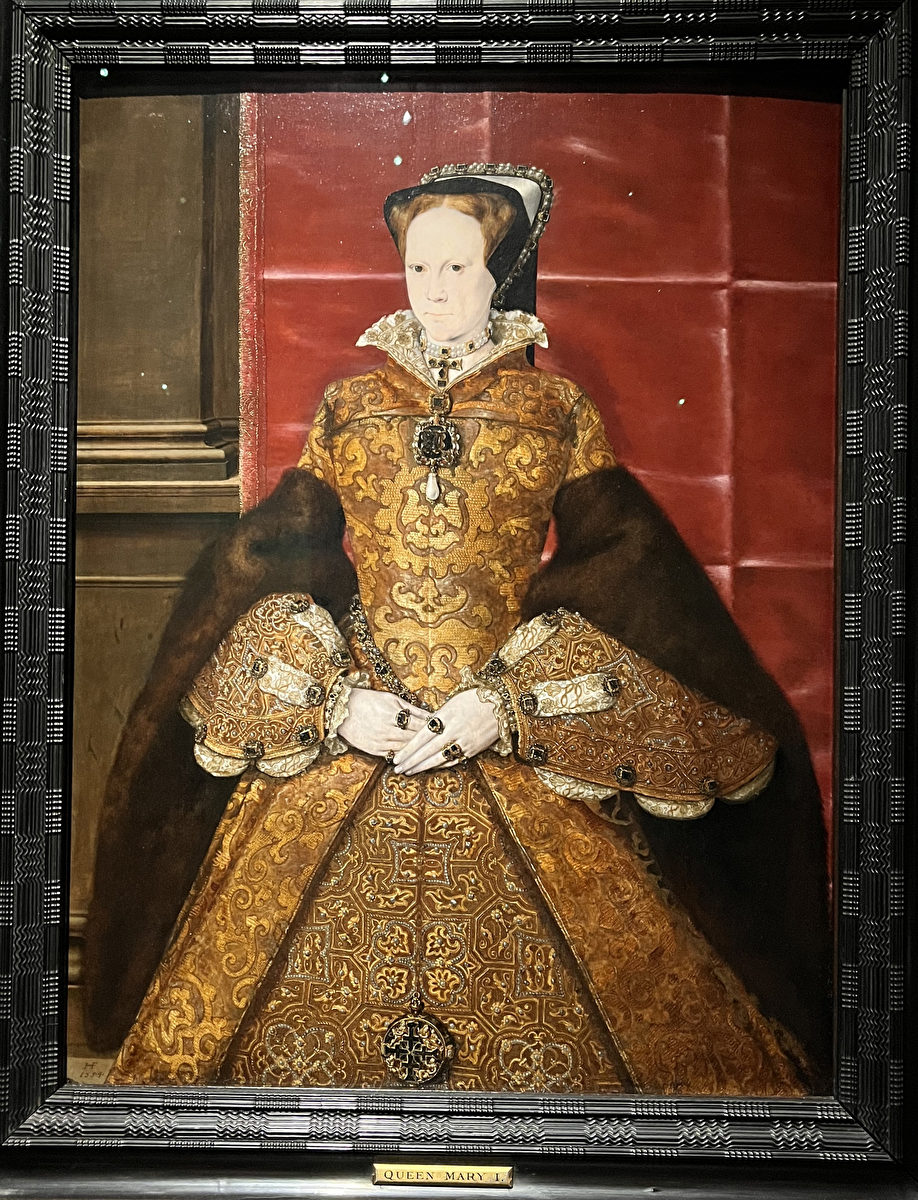 Hình 5: Nữ Vương Mary, 1554. (Ảnh: Wei J C)