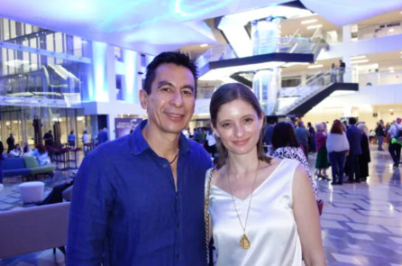 ‘Trái tim của các nghệ sĩ Shen Yun như thể cùng chung nhịp đập’
