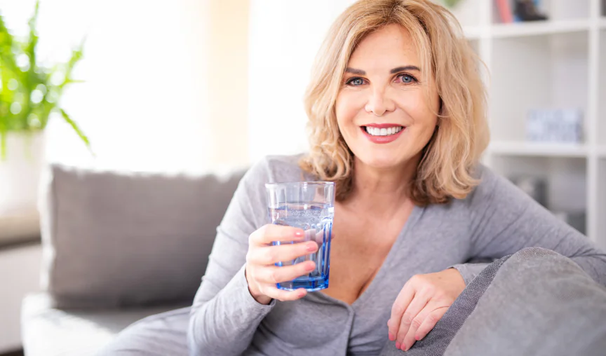 4 lưu ý khi uống nước để có sức khỏe tối ưu, kéo dài tuổi thọ và giảm nguy cơ bệnh tật