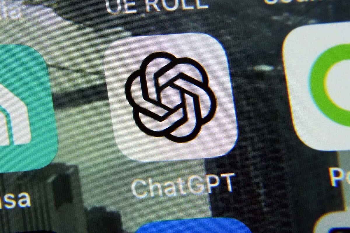 Ứng dụng ChatGPT hiển thị trên điện thoại iPhone ở New York, ảnh chụp hôm 18/05/2023. (The Canadian Press/AP, Richard Drew)