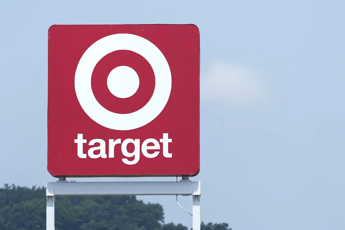 PHÂN TÍCH: Các cuộc tẩy chay cuốn đi hàng tỷ USD giá trị của Target và Bud Light, dự kiến sẽ có nhiều trận chiến thương hiệu nữa